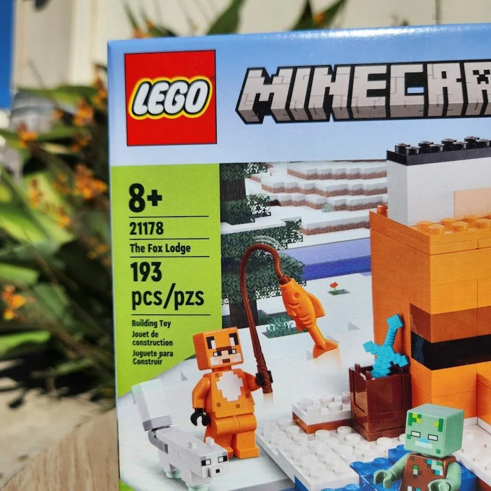 NEW LEGO MINECRAFT Fox Lodge House 21178 Drowned Zombie You will receive: (1) LE